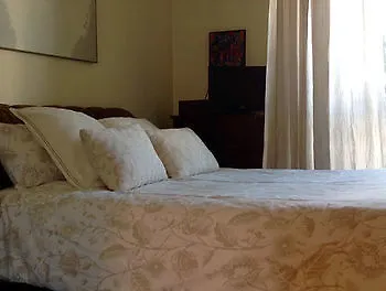 Mundi Bed and Breakfast *